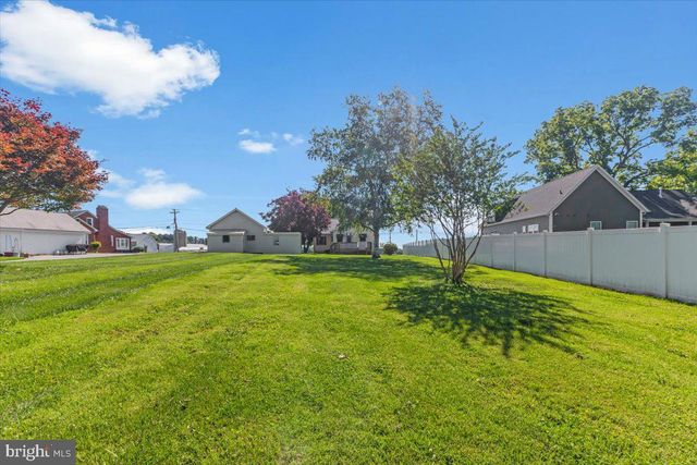 6824 WOODBINE RD, Woodbine, MD 21797