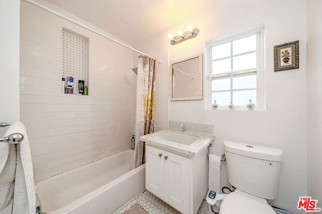 1002 W 131st Street, Gardena, CA 90247