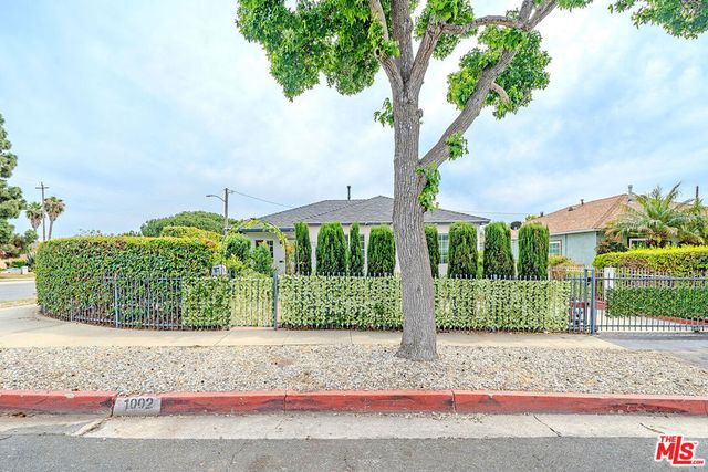 1002 W 131st Street, Gardena, CA 90247