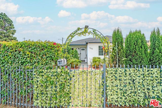 1002 W 131st Street, Gardena, CA 90247