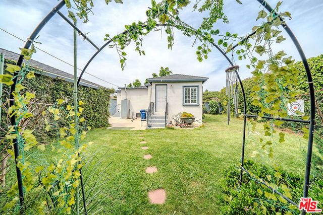 1002 W 131st Street, Gardena, CA 90247