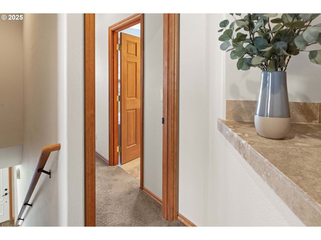 260 ROUND HOUSE Rd, Astoria, OR 97103