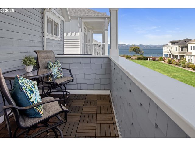 260 ROUND HOUSE Rd, Astoria, OR 97103