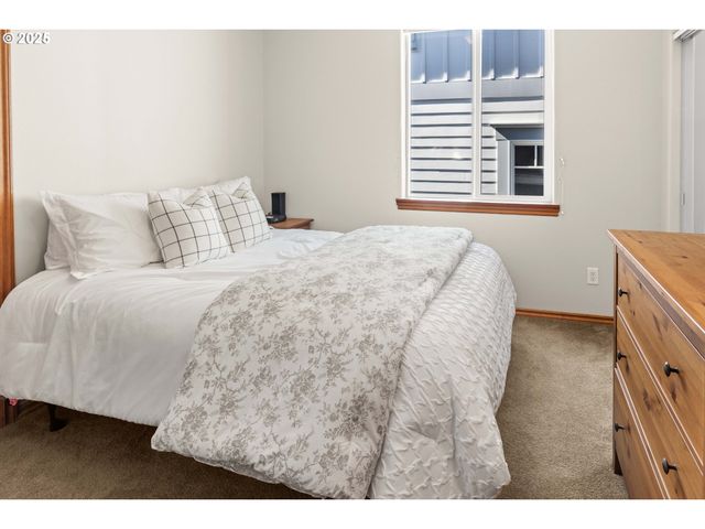 260 ROUND HOUSE Rd, Astoria, OR 97103