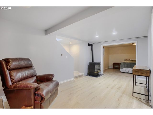 2928 Ne 2ND Ave, Camas, WA 98607
