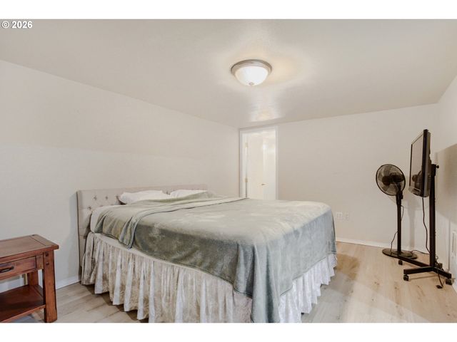 2928 Ne 2ND Ave, Camas, WA 98607