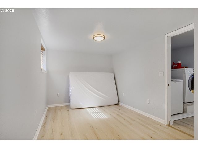 2928 Ne 2ND Ave, Camas, WA 98607