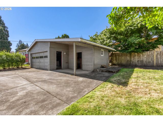 2928 Ne 2ND Ave, Camas, WA 98607