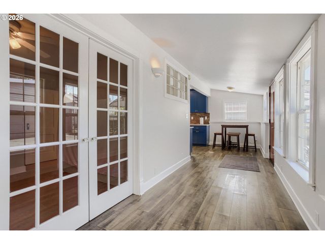 2928 Ne 2ND Ave, Camas, WA 98607