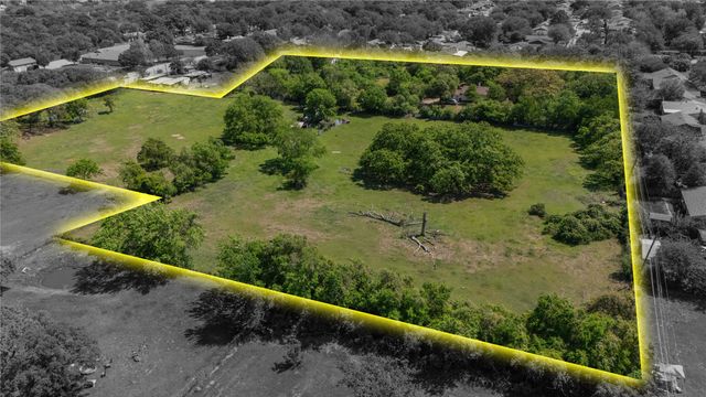 2700 Hitson Lane, Fort Worth, TX 76112