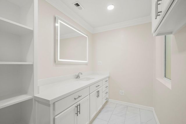 4023 Breakwood Drive, Houston, TX 77025