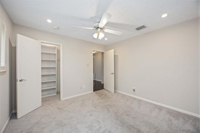 9871 Sageaspen Lane, Houston, TX 77089