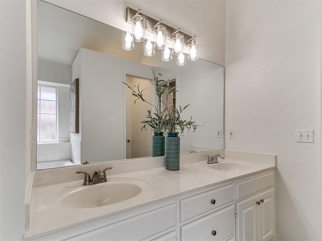 9617 Gold Field Place, Oklahoma City, OK 73128