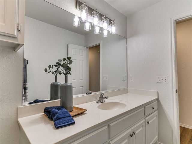 9617 Gold Field Place, Oklahoma City, OK 73128
