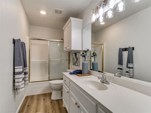 9617 Gold Field Place, Oklahoma City, OK 73128