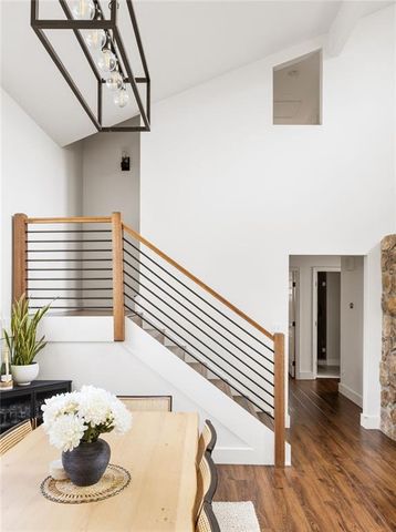 110 Lake Top Court, Roswell, GA 30076