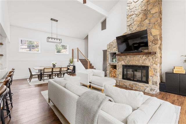 110 Lake Top Court, Roswell, GA 30076