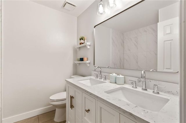 110 Lake Top Court, Roswell, GA 30076