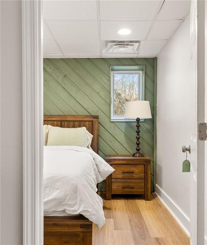 110 Lake Top Court, Roswell, GA 30076