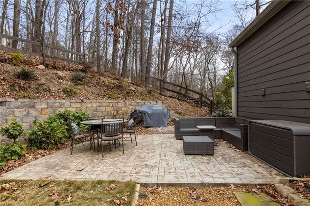 110 Lake Top Court, Roswell, GA 30076