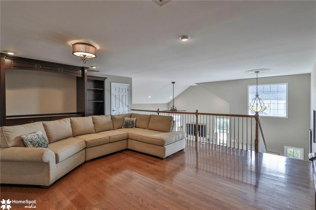 480 Inverness Circle, Easton, PA 18042
