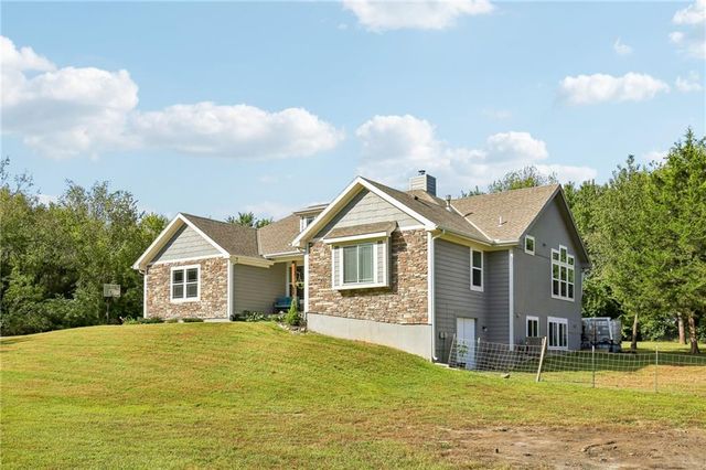 23904 S Lucille Lane, Peculiar, MO 64078