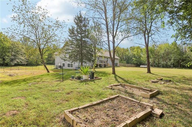 23904 S Lucille Lane, Peculiar, MO 64078