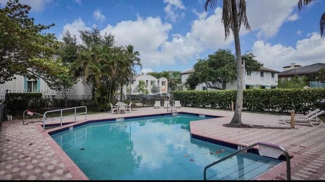 6245 SW 47th Mnr 101, Davie, FL 33314
