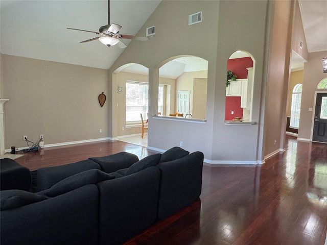 20422 Silver Oak Trail, Kingwood, TX 77346