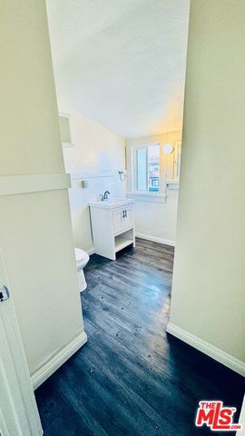 219 E 10th Street, Long Beach, CA 90813