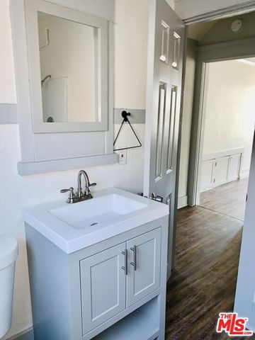 219 E 10th Street, Long Beach, CA 90813