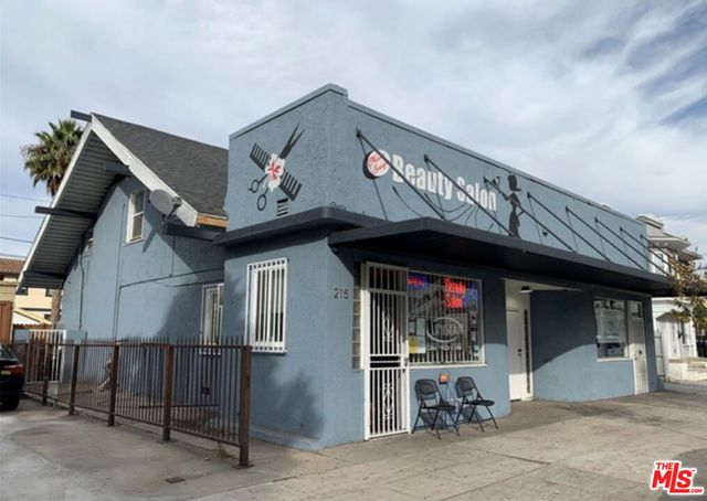 219 E 10th Street, Long Beach, CA 90813