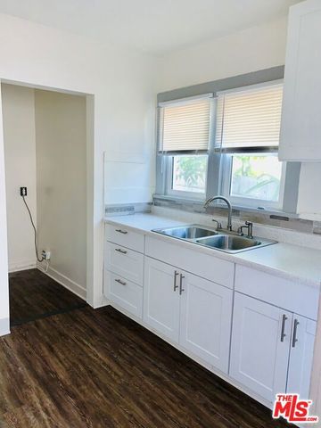 219 E 10th Street, Long Beach, CA 90813