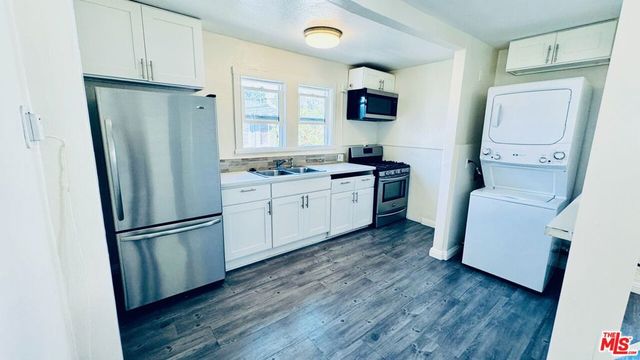 219 E 10th Street, Long Beach, CA 90813