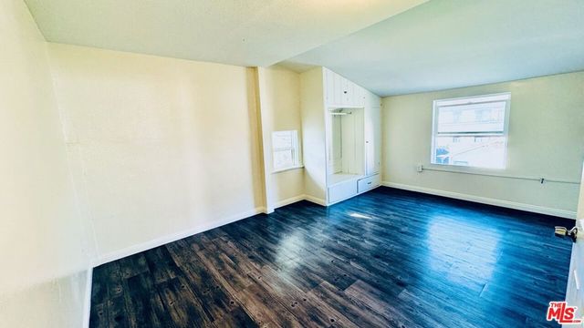 219 E 10th Street, Long Beach, CA 90813