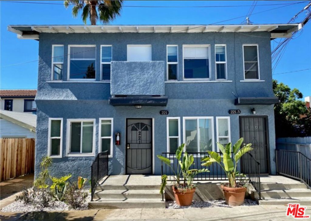 219 E 10th Street, Long Beach, CA 90813