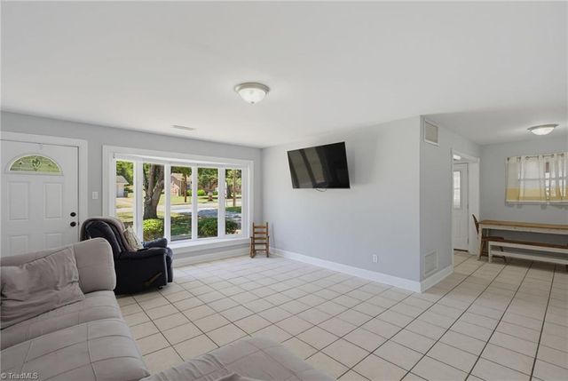 650 Highland Park Drive, Eden, NC 27288