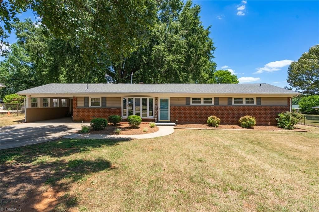 650 Highland Park Drive, Eden, NC 27288