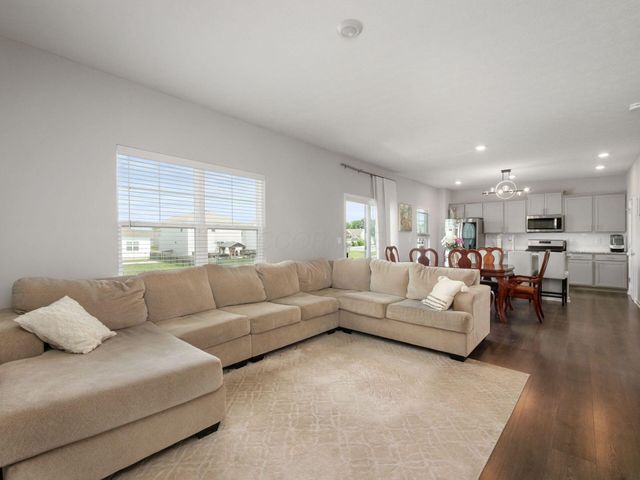 294 Arledge Drive, Commercial Point, OH 43116