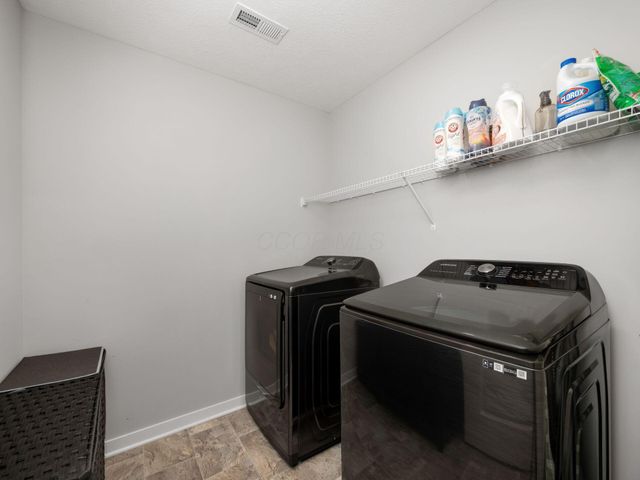 294 Arledge Drive, Commercial Point, OH 43116