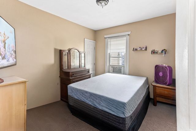 23 Slocum Street, Acushnet, MA 02743