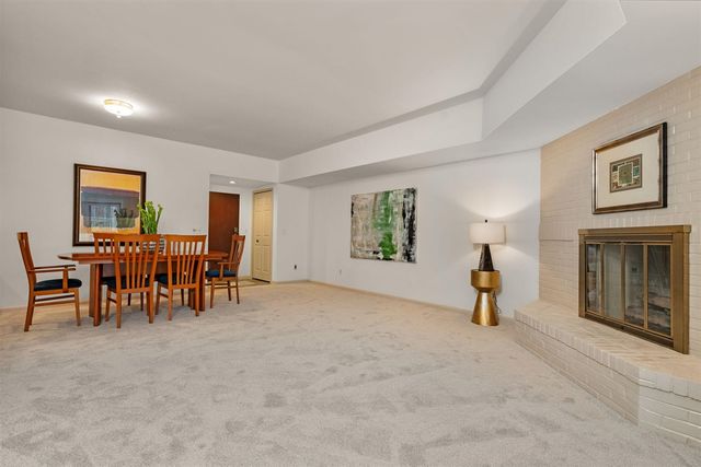 2125 Nature Cove Court 108, Ann Arbor, MI 48104