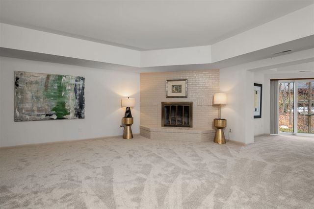 2125 Nature Cove Court 108, Ann Arbor, MI 48104