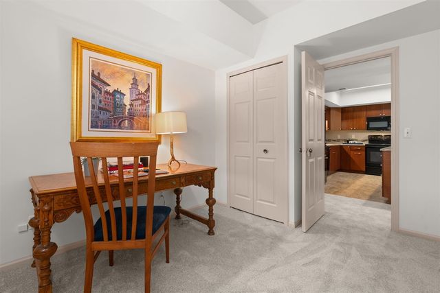 2125 Nature Cove Court 108, Ann Arbor, MI 48104