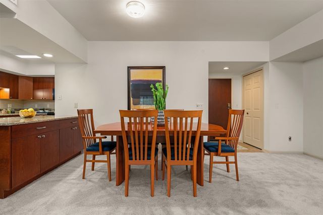 2125 Nature Cove Court 108, Ann Arbor, MI 48104