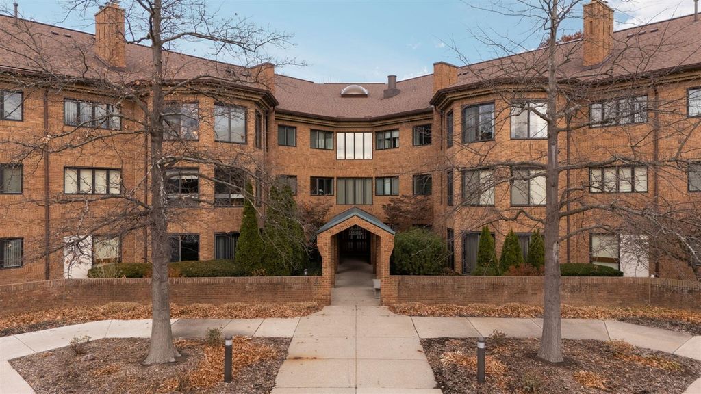 2125 Nature Cove Court 108, Ann Arbor, MI 48104