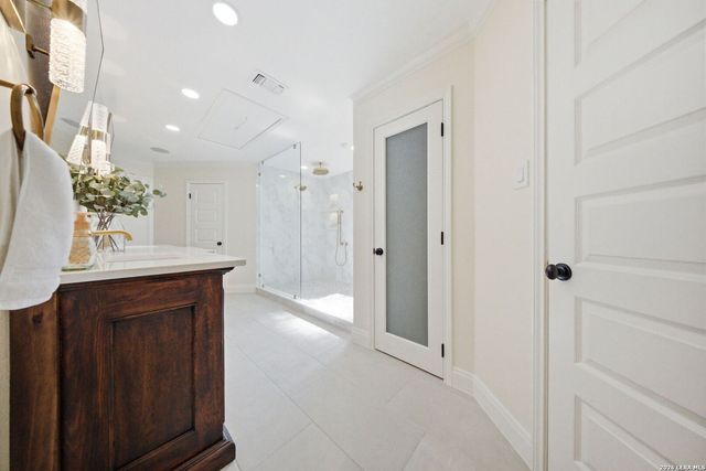 13702 Bluffmont, San Antonio, TX 78216