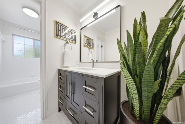 13702 Bluffmont, San Antonio, TX 78216