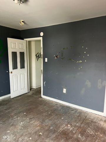 412 N Oakland Avenue, Indianapolis, IN 46201