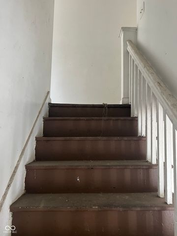 412 N Oakland Avenue, Indianapolis, IN 46201